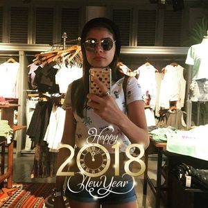 Meet your Posher, Camila